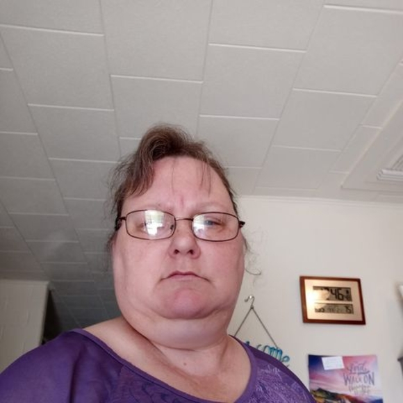 Meet your Posher, Lisa - Picture 1 of 1